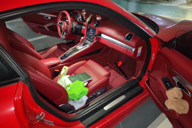 Used Porsche 718 2020 Cayman 2.0T Left Rear Seat