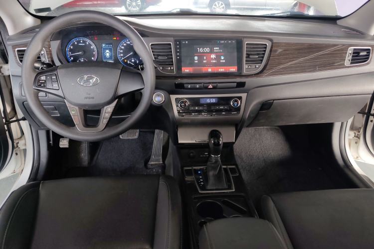 Used Hyundai Mistra 2016 1.8L Automatic Smart GLS
