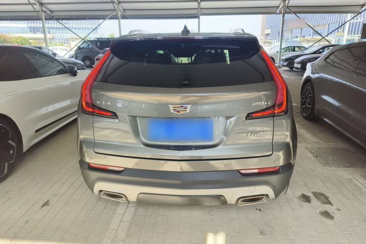 Used Cadillac XT4 2018 28T Two-Wheel-Drive Luxury Model
