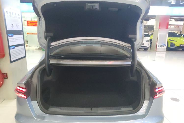 Used Lincoln Z 2022 iXiang Zunyi Edition
