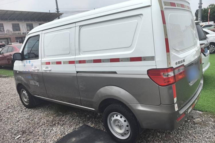 Used Jinbei Hiace X30 2021 1.5L Comfort Model Base Version (No Air Conditioning) Van China VI Standard SWC15M