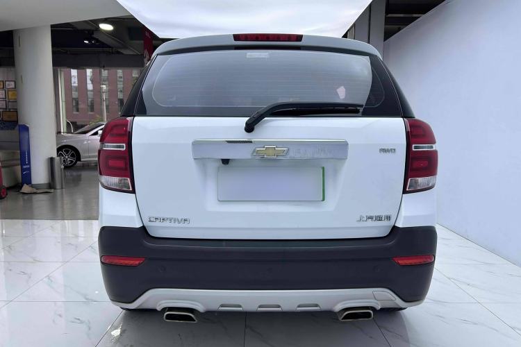 Used Chevrolet Captiva 2015 2.4L 4x4 Flagship Edition 7-Seater