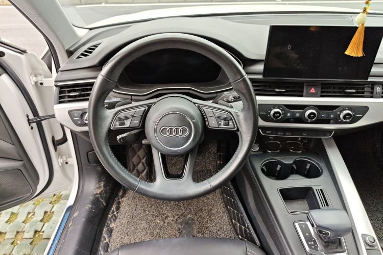 Used Audi A4L 2020 40 TFSI Fashionable and Elegant Model