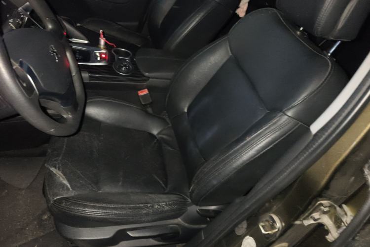 Used Peugeot 3008 2015 1.6THP Automatic Classic Edition Left Front Seat