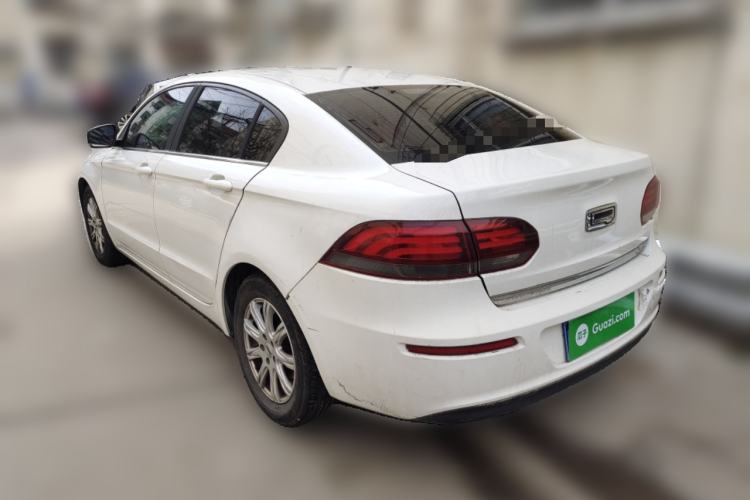 Used Qoros 3 2016 Sedan 1.6L Automatic Zhiyue Model

