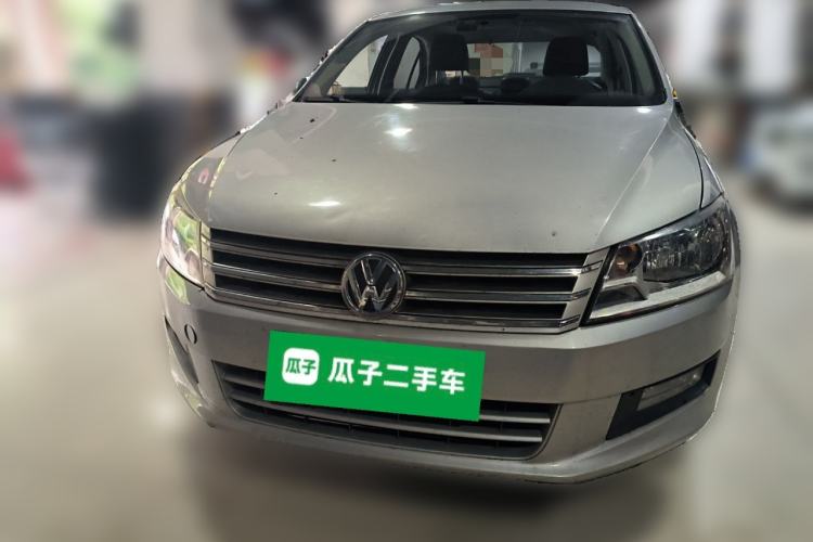 Used Volkswagen Santana 2015 1.6L Manual Comfort Edition Front