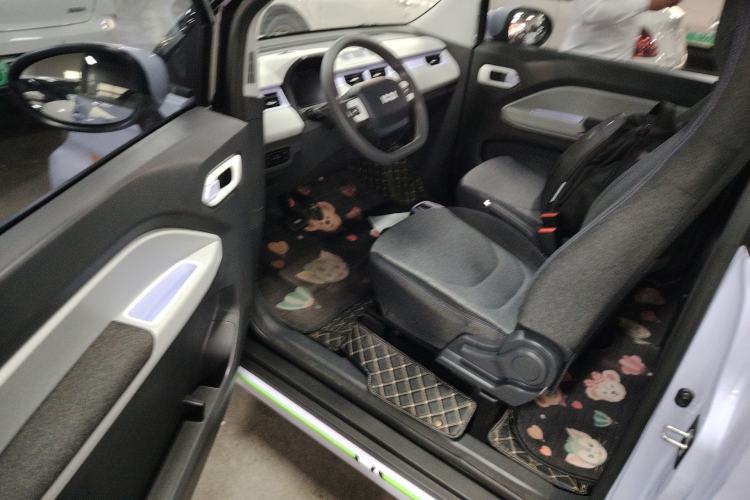 Used Chery QQ Ice Cream 2022 Pudding Model Driver Seat