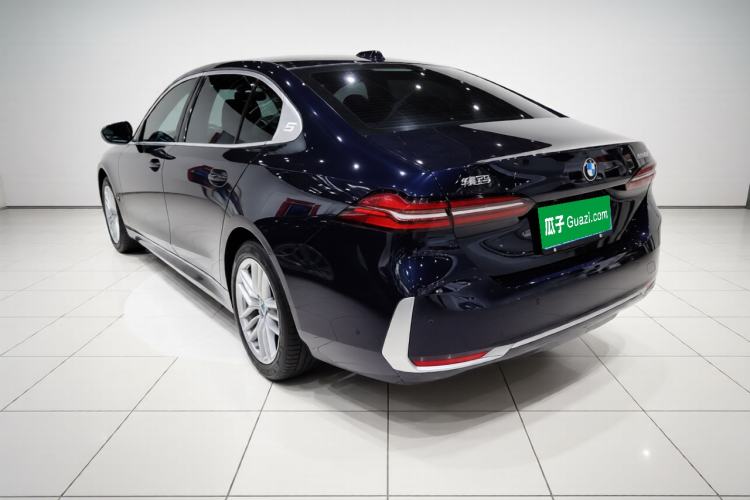 Used BMW 5 Series 2024 525Li Luxury Package
