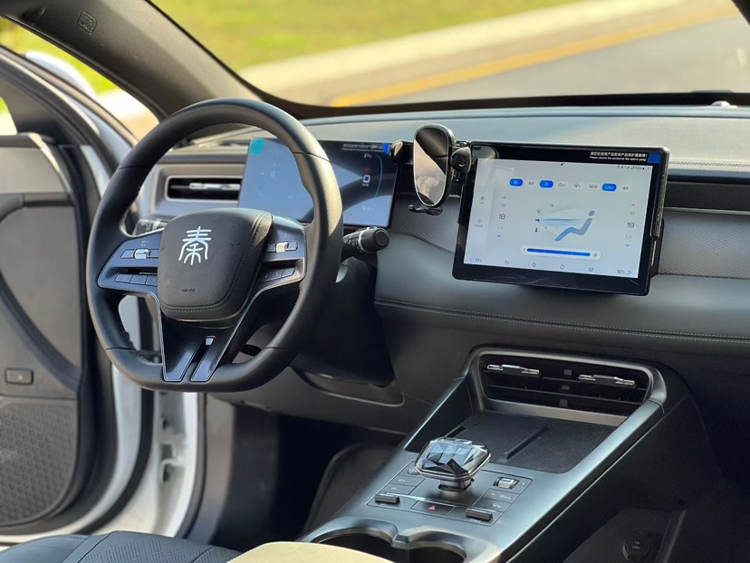 BYD Qin PLUS 2025 DM-i Smart Drive 55KM Leading Model — снимка 19
