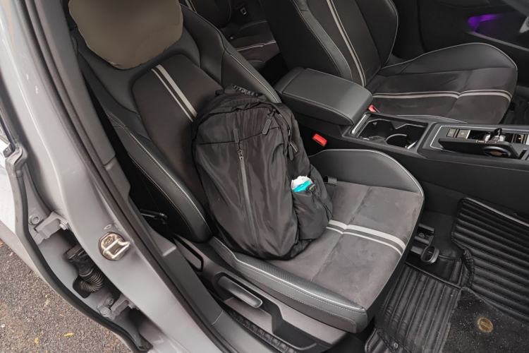 Used Volkswagen Golf 2023 Facelift 280TSI DSG R-Line Lite Right Front Seat