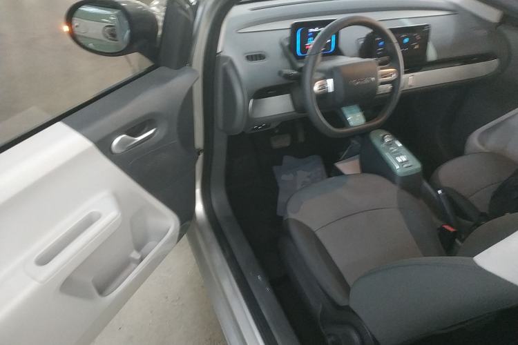 Used CHANGAN NEVO Lumin 2023 301km Honey Dew Edition
