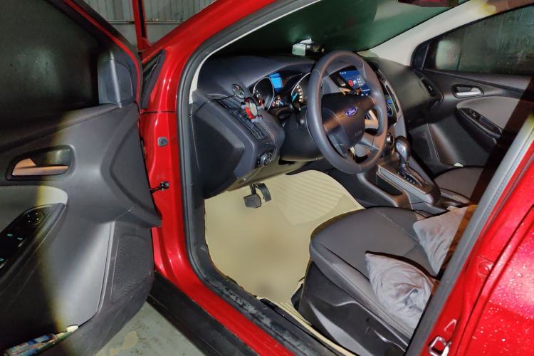 Used Ford Focus 2015 Hatchback 1.6L Automatic Comfort Model