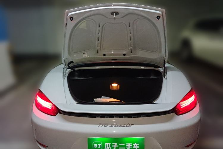 Used Porsche 718 2022 Boxster 2.0T Trunk