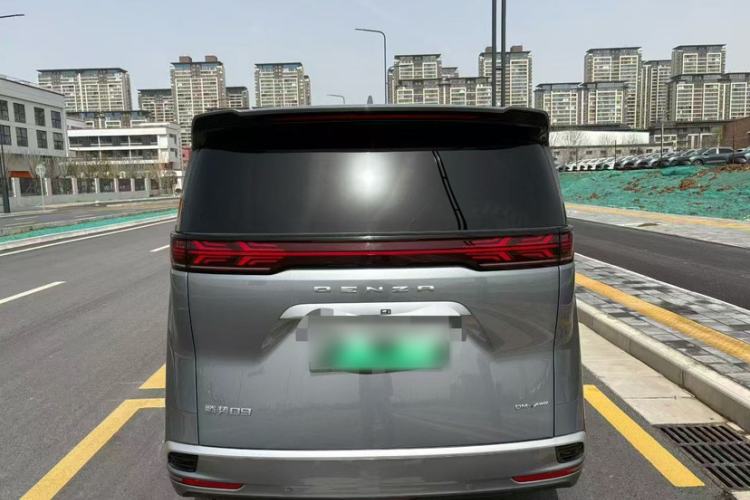 Used Denza D9 2022 DM-i 970 Four-Wheel Drive Flagship Model