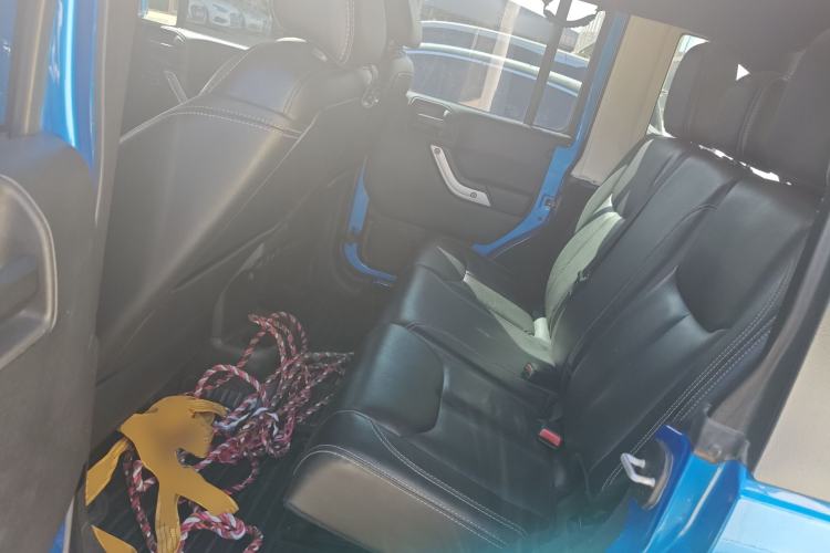 Used Jeep Wrangler 2017 3.0L Sahara Four-Door Comfort Edition
