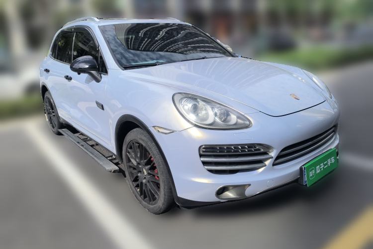 Used Porsche Cayenne  Front Right 45 Deg
