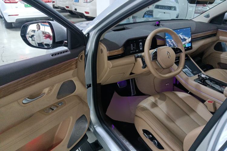 Used Hima AITO M7 2024 1.5T Intelligent Driving 4WD Ultra Version 6 Seats
