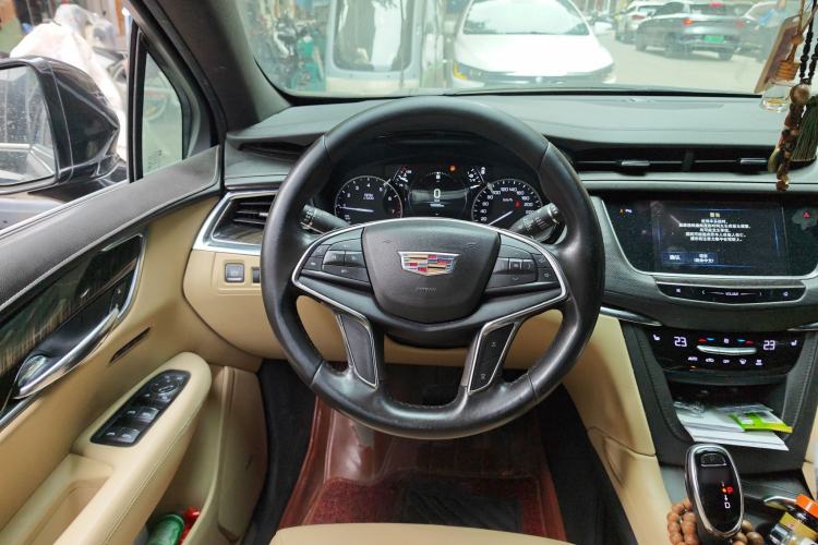 Used Cadillac XT5 2018 25T Luxury Model
