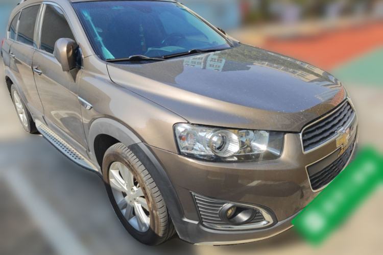 Used Chevrolet Captiva 2015 2.4L 4x4 Flagship Edition 7-Seater
