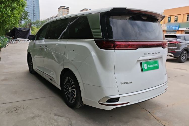 Used Denza D9 2022 DM-i 970 Four-Wheel Drive Flagship Model
