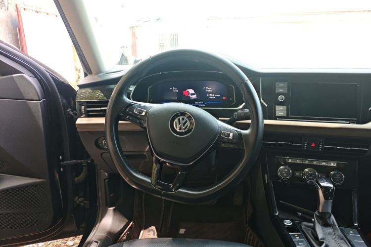 Used Volkswagen Passat 2019 330TSI Luxury Edition China VI Standard Steering Wheel