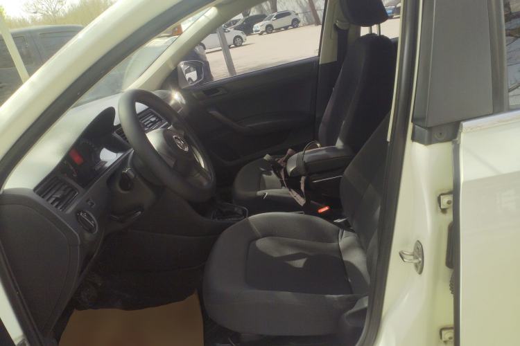 Used Volkswagen Santana 2015 1.6L Automatic Fashion Edition Left Front Seat