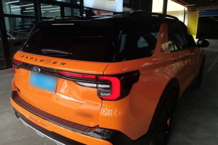 Used Ford Explorer 2024 2.3T EcoBoost Kunlun Peak Edition 7-Seater
