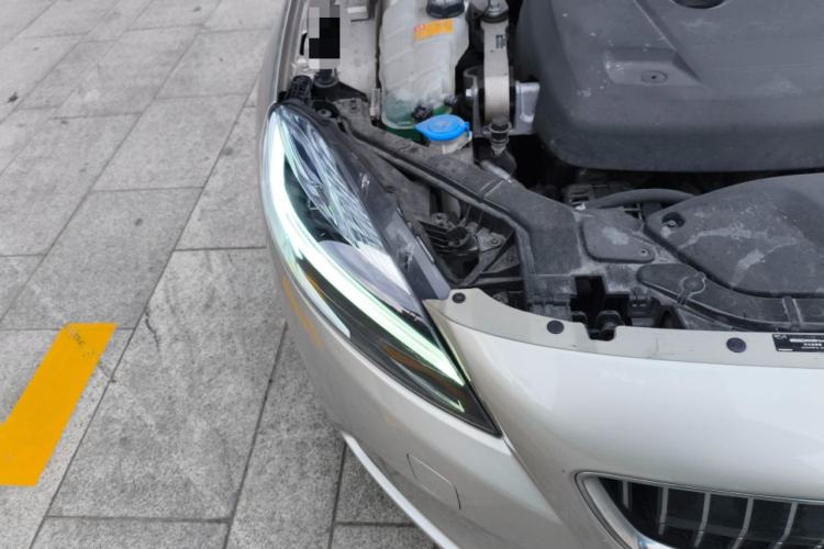 Used Volvo V40 2019 T3 Smart Luxury Edition