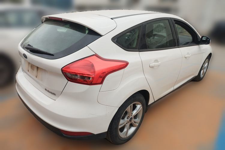Used Ford Focus 2018 Hatchback Classic 1.6L Automatic Comfort Plus SmartDrive Edition Rear Right 45 Deg