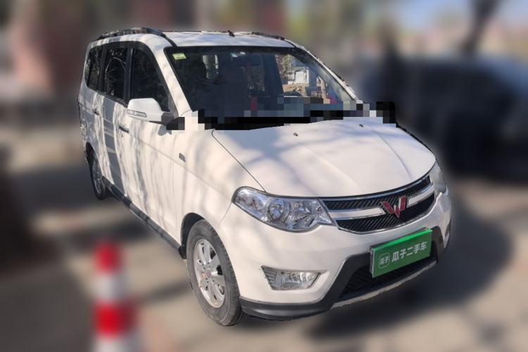 Used Wuling Hongguang 2014 1.5L S Luxury Model Front Right 45 Deg