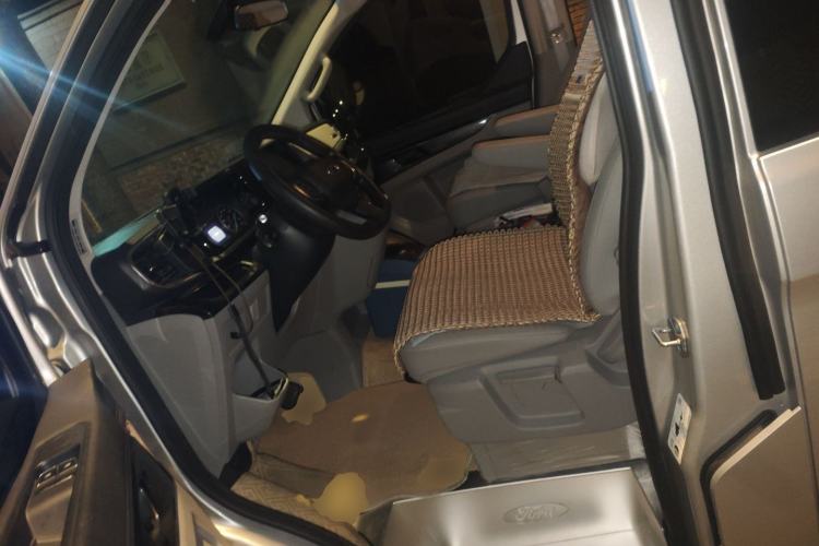 Used Ford Transit 2023 2.0T Diesel Automatic Commercial Van Short Wheelbase Low Roof—7/8/9-Seater
