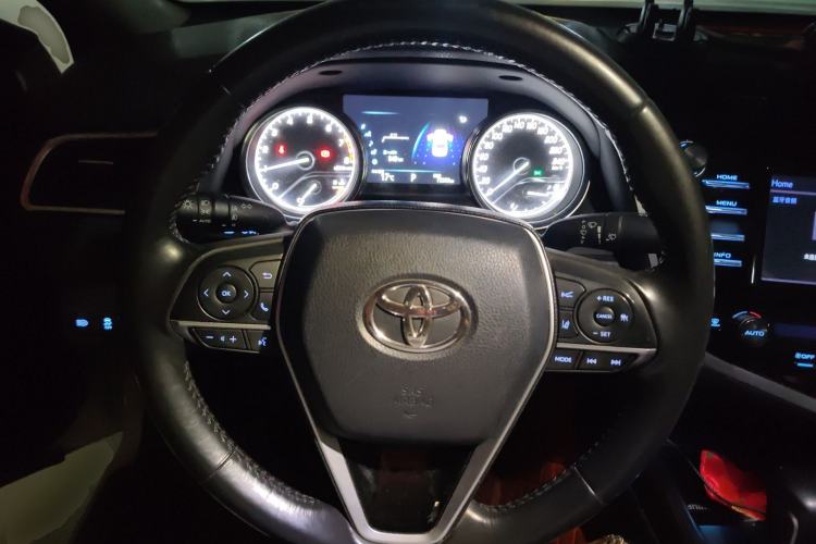 Used Toyota Camry 2018 2.0G Luxury Edition Steering Wheel
