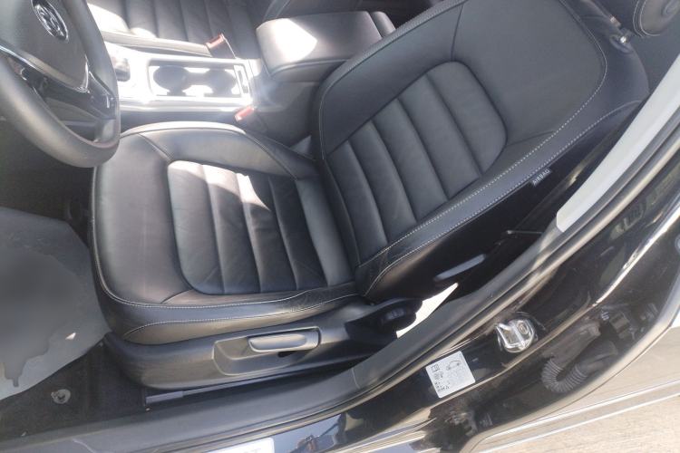 Used Volkswagen Passat 2017 1.8TSI DSG Government Procurement Version (CEA Engine)
