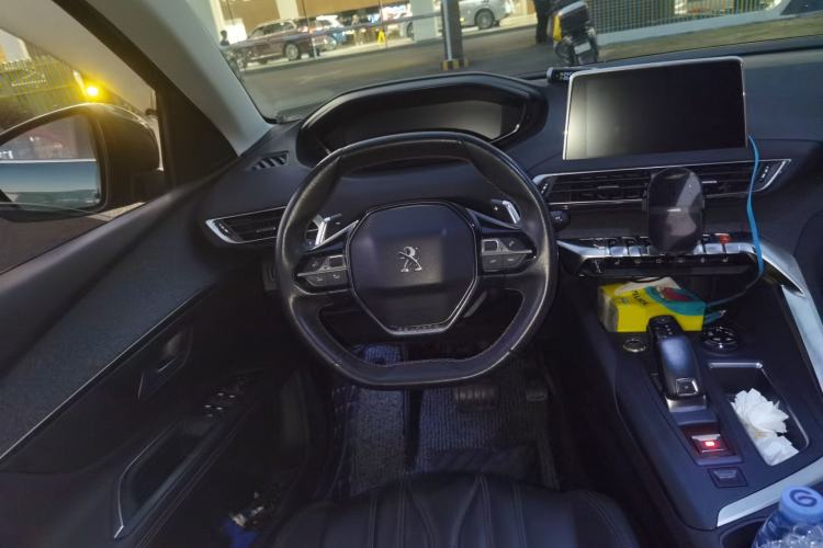 Used Peugeot 5008 2017 380THP 7-Seater Luxury Edition