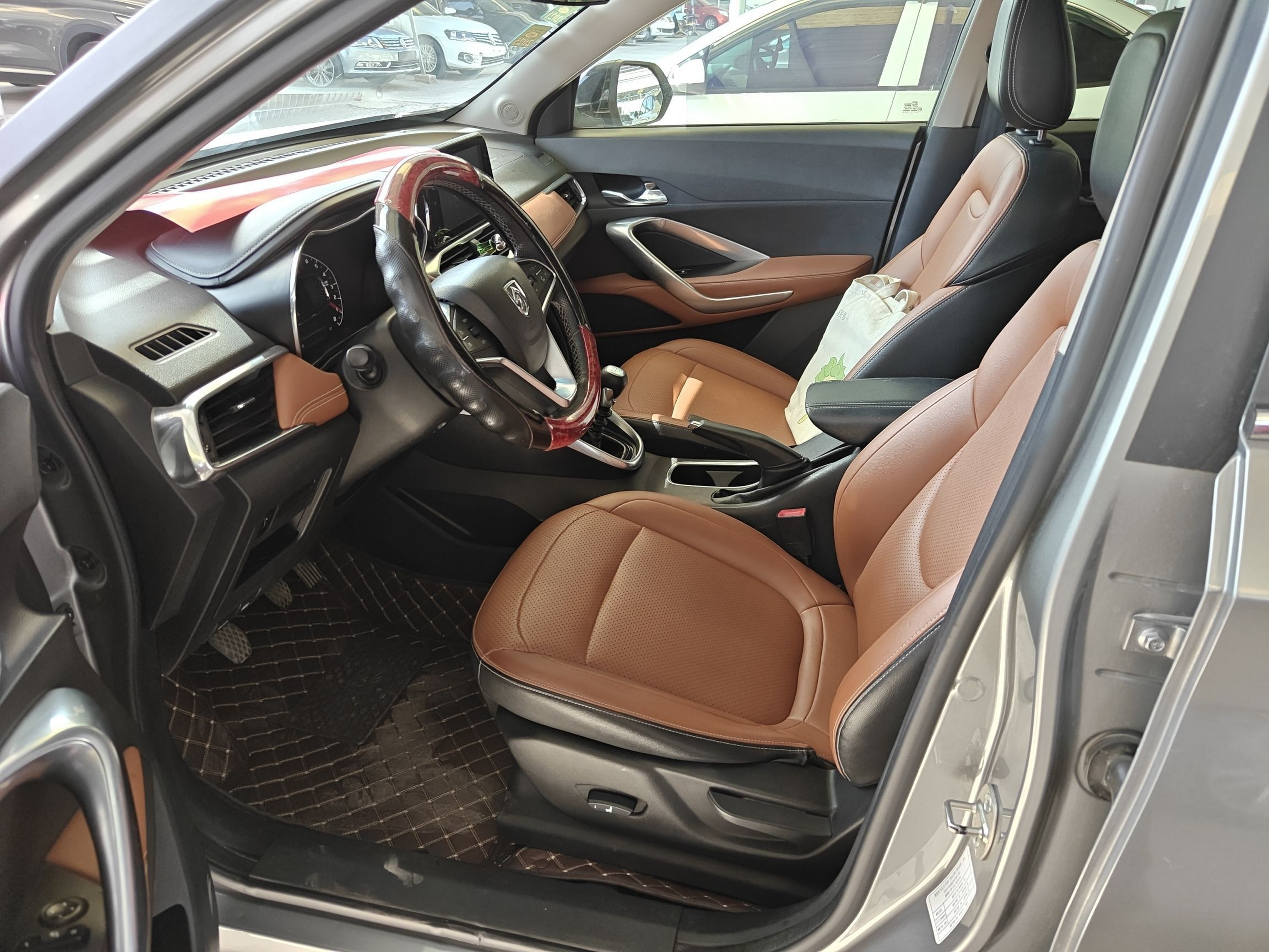 Interior delantero