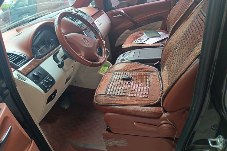 Used Mercedes-Benz Vito 2013 3.0L Elite Edition Left Front Seat