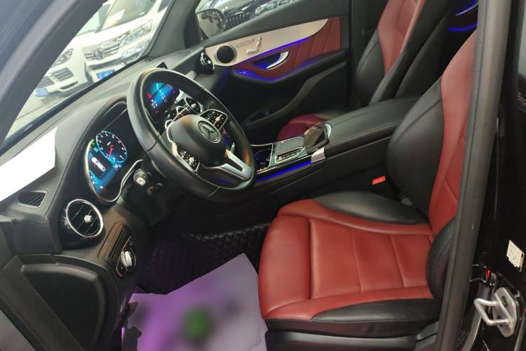 Used Mercedes-Benz GLC Coupe 2022 Refreshed GLC 260 4MATIC Coupe SUV Left Front Seat