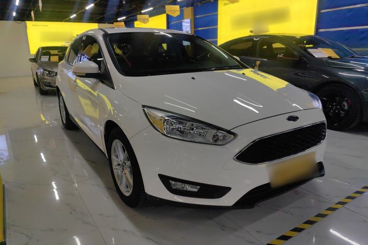 Used Ford Focus 2018 Hatchback Classic 1.6L Automatic Trendy SmartDrive Edition
