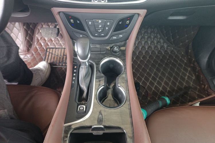 Used Buick Envision 2016 20T Two-Wheel-Drive Elite Model
