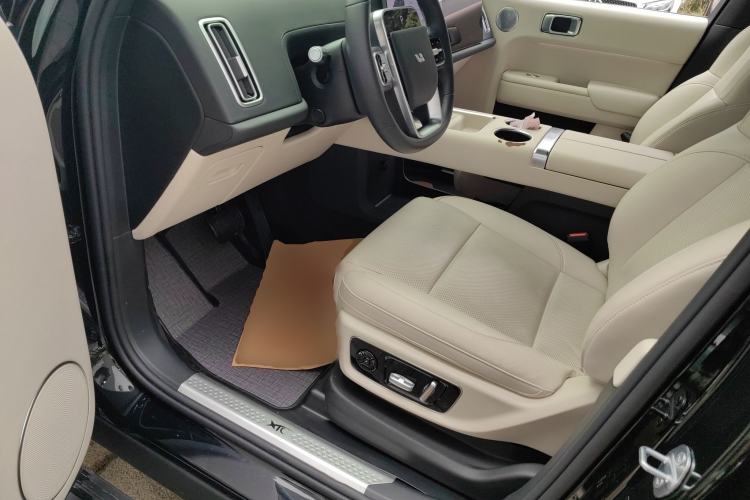 Used Li Auto L8 2025 Pro Smart Refresh Edition