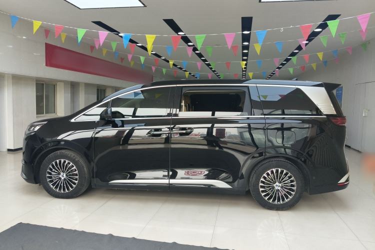 Used Denza D9 2024 DM-i 980 Four-Wheel Drive Flagship Model
