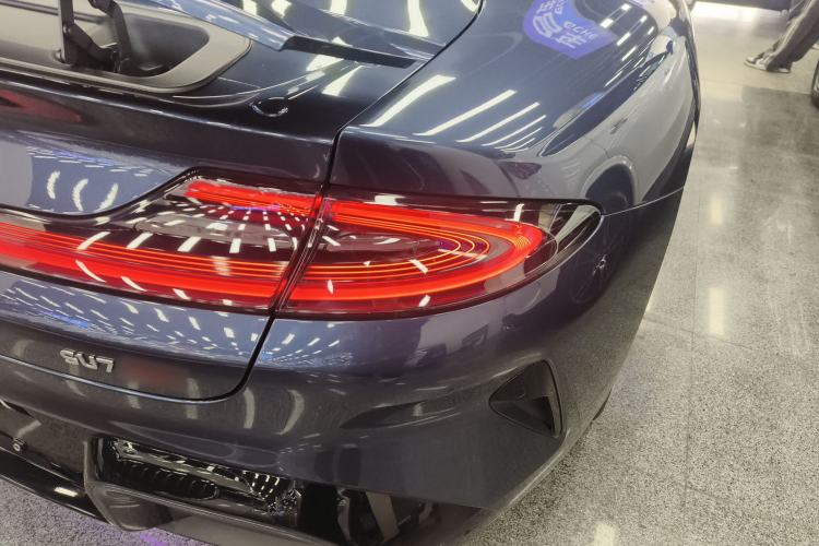 Used Xiaomi Auto SU7 2024 Four-Wheel Drive Ultra-Long Range Advanced Intelligent Driving Max Edition