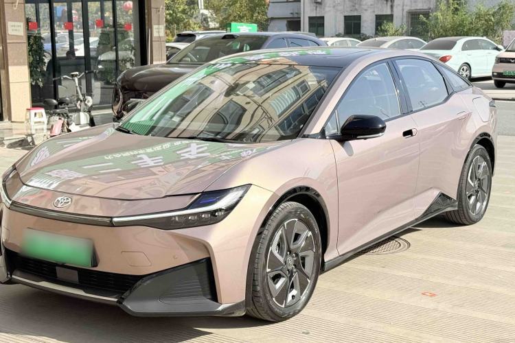 Used Toyota bZ3 2023 616 km Long-Range Premium