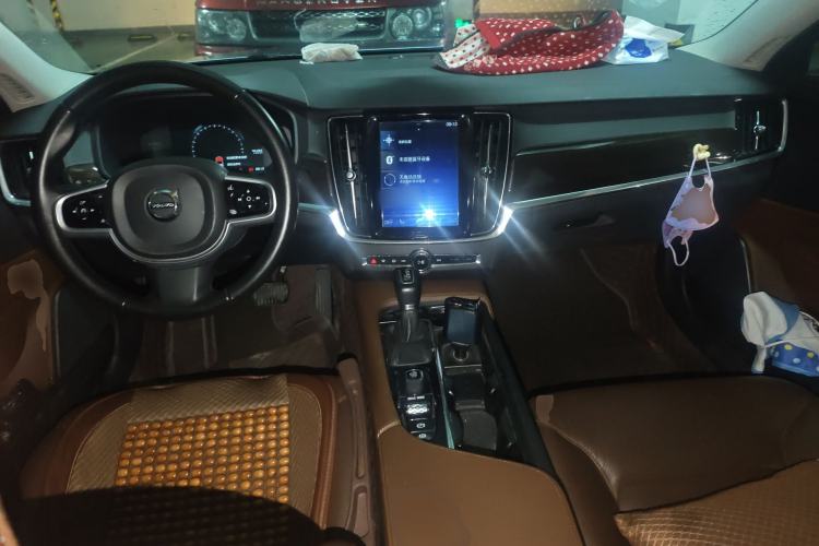 Used Volvo S90 2018 T5 Zhiyuan Edition

