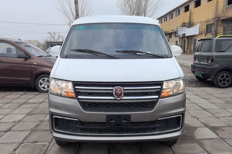 Used Jinbei Hiace X30 2024 1.5L Wealthy-Style Passenger Van 5/6/7 Seater