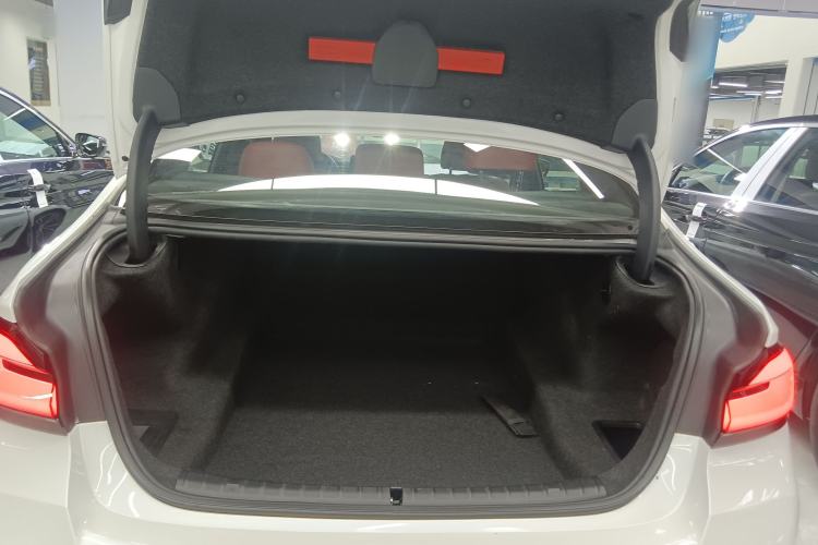 Used BMW 5 Series 2022 Restyled 530Li Leading Edition M Sport Package
