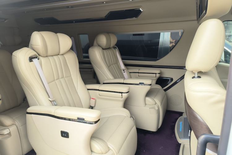 Used Toyota HIACE  Left Rear Seat