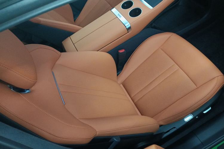 Used Xiaomi Auto YU7 2025 Ultra-Long Range High-Performance All-Wheel-Drive Max Edition
