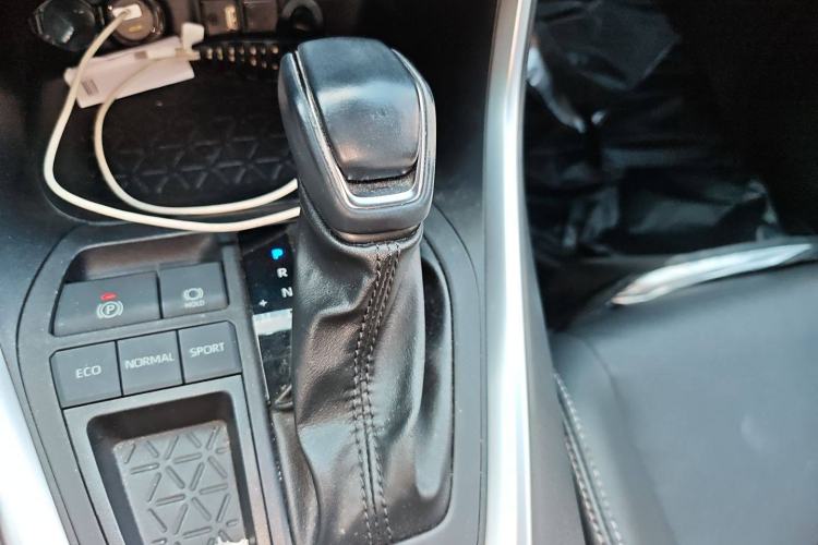 Used Toyota Wildlander 2022 2.0L CVT Two-Wheel Drive Luxury Edition