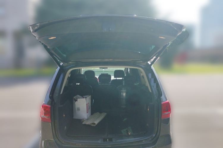 Used Volkswagen Sharan 2013 1.8TSI Standard Model